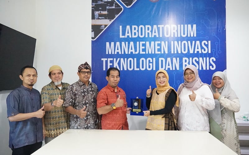 Kolaborasi Sinergis S2 Ilmu Komputer SPs UNPAK dengan IIB Darmajaya Lampung